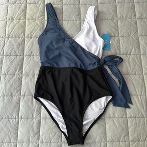 Cupshe One-Piece Swimsuit